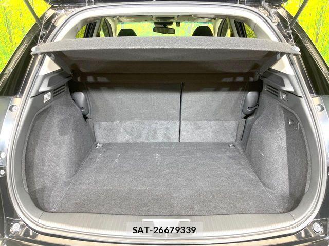 Honda VEZEL 2018-02 7360320-9