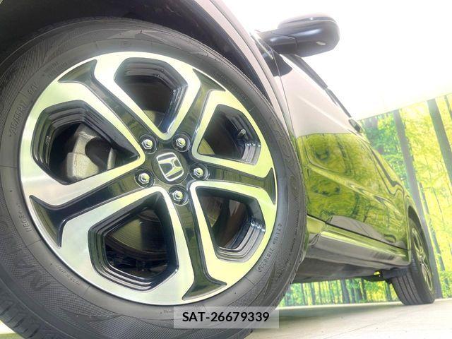 Honda VEZEL 2018-02 7360320-12