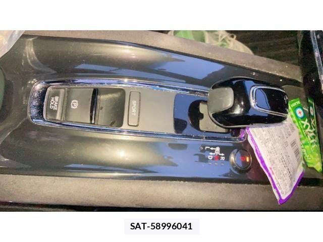Honda VEZEL 2018-07 7360326-12