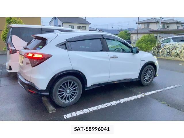 Honda VEZEL 2018-07 7360326-3