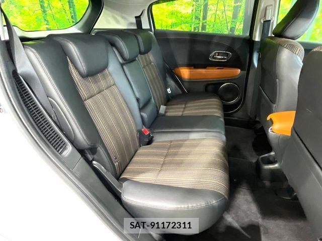 Honda VEZEL 2015-01 7394684-8