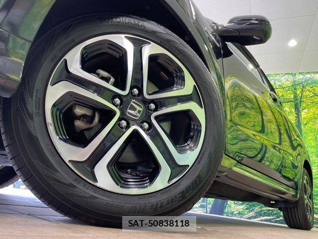 Honda VEZEL 2018-02 7458631-13
