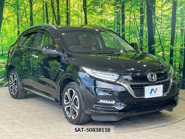 Honda VEZEL 2018-02 7458631-16
