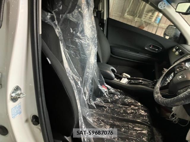 Honda VEZEL 2017-01 7458645-11