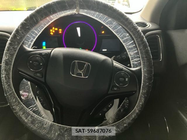 Honda VEZEL 2017-01 7458645-17