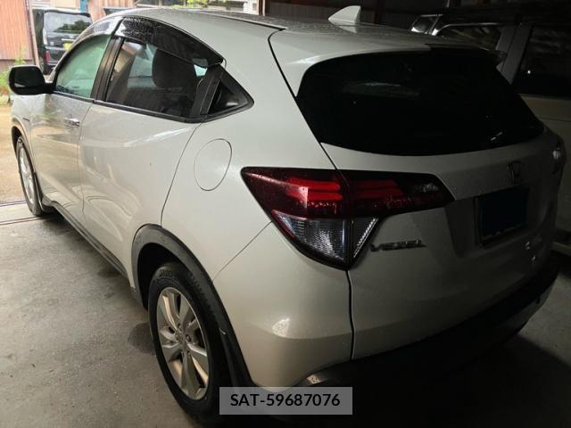 Honda VEZEL 2017-01 7458645-7