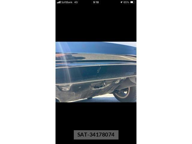 Honda VEZEL 2018-04 7458633-9