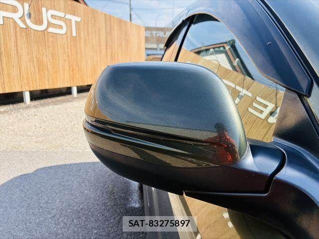 Honda VEZEL 2014-06 7458639-26