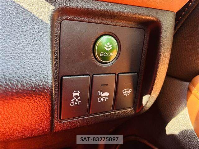 Honda VEZEL 2014-06 7458639-6
