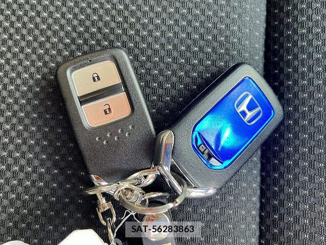 Honda VEZEL 2018-10 7458629-25
