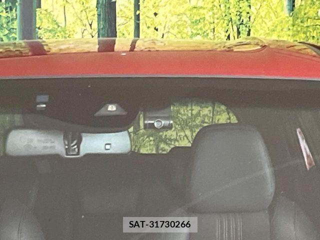 Honda VEZEL 2018-02 7458627-6