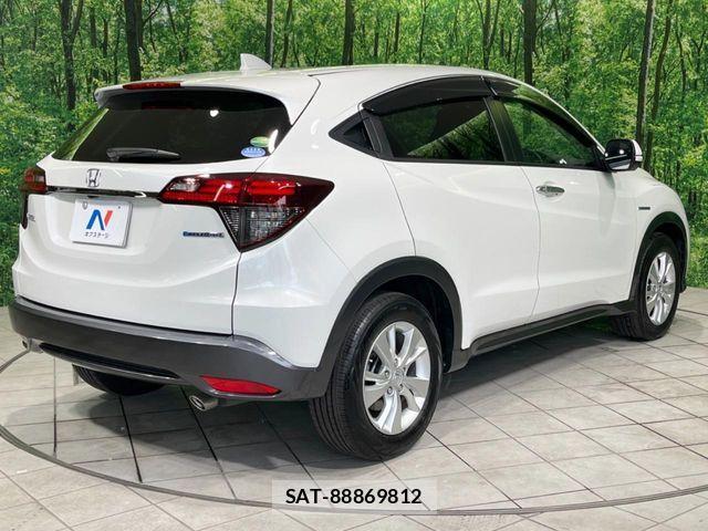 Honda VEZEL 2018-07 7458628-16