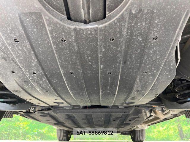 Honda VEZEL 2018-07 7458628-18