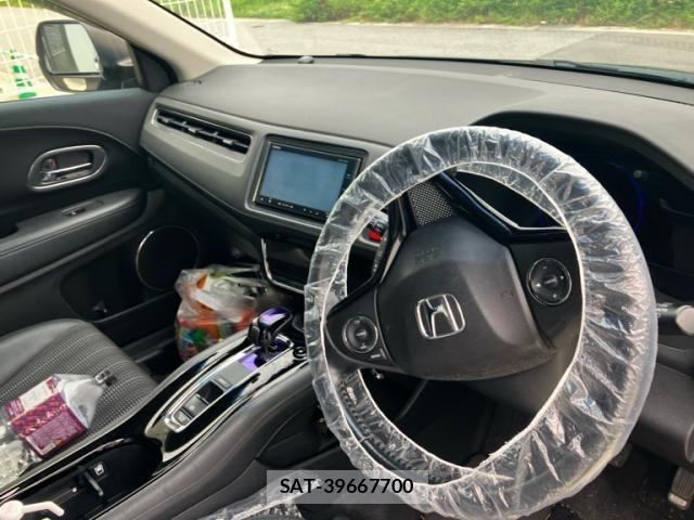 Honda VEZEL 2014-04 7458649-19