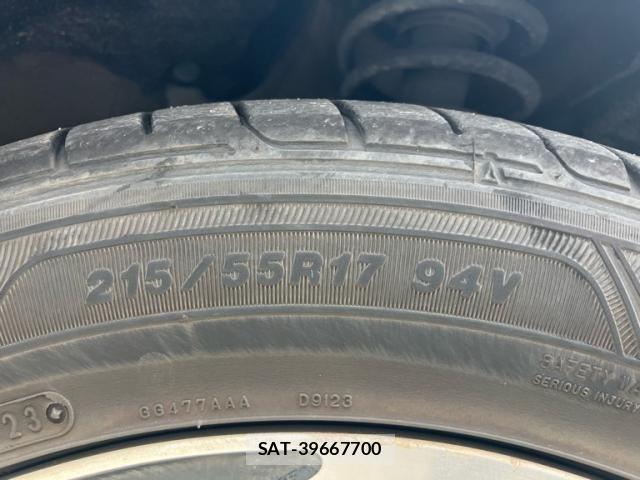 Honda VEZEL 2014-04 7458649-6