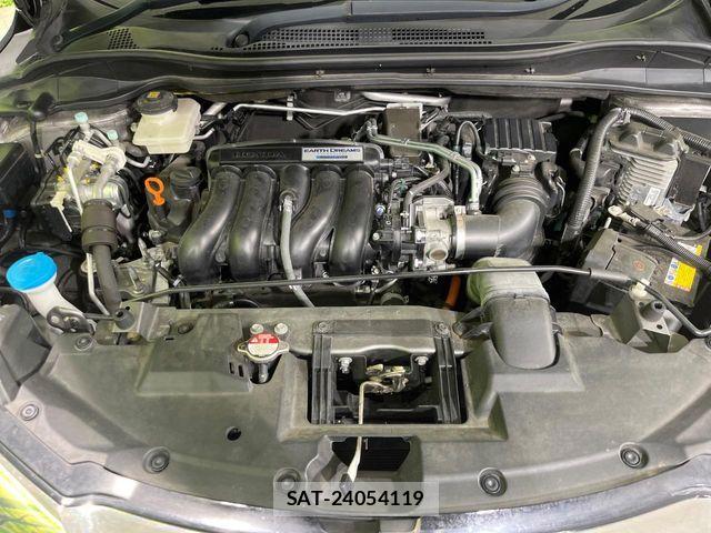 Honda VEZEL 2019-08 7458632-17
