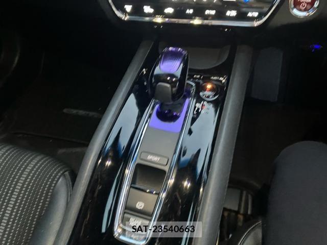 Honda VEZEL 2016-02 7458642-10