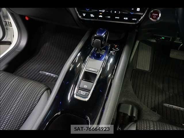 Honda VEZEL 2016-02 7503473-11