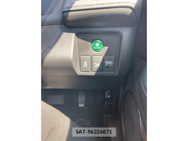 Honda VEZEL 2014-06 7503479-11