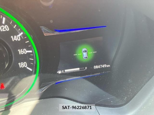 Honda VEZEL 2014-06 7503479-16