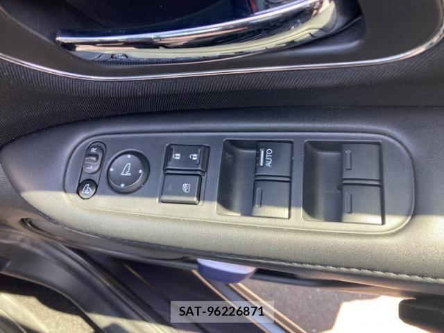 Honda VEZEL 2014-06 7503479-6