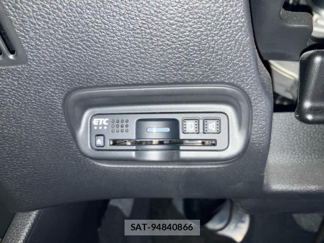 Honda VEZEL 2019-04 7503471-10