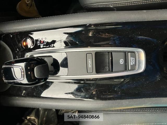 Honda VEZEL 2019-04 7503471-15