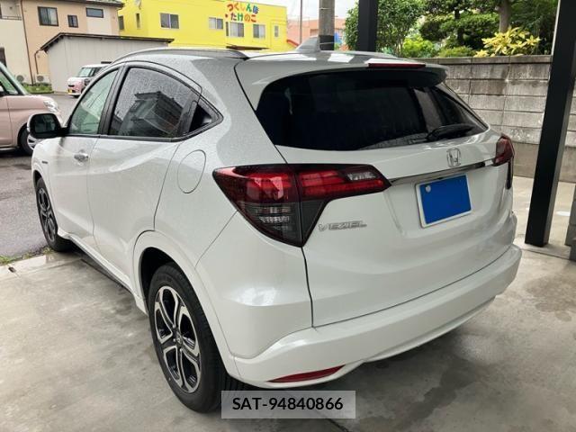 Honda VEZEL 2019-04 7503471-2