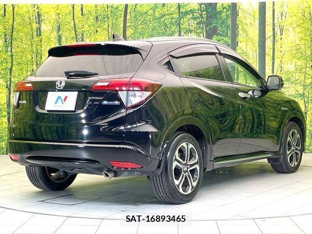 Honda VEZEL 2018-02 7503468-16