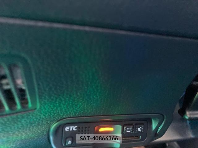 Honda VEZEL 2017-12 7510373-13