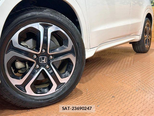 Honda VEZEL 2015-06 7503472-12