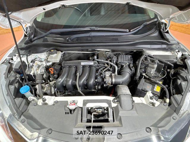 Honda VEZEL 2015-06 7503472-17