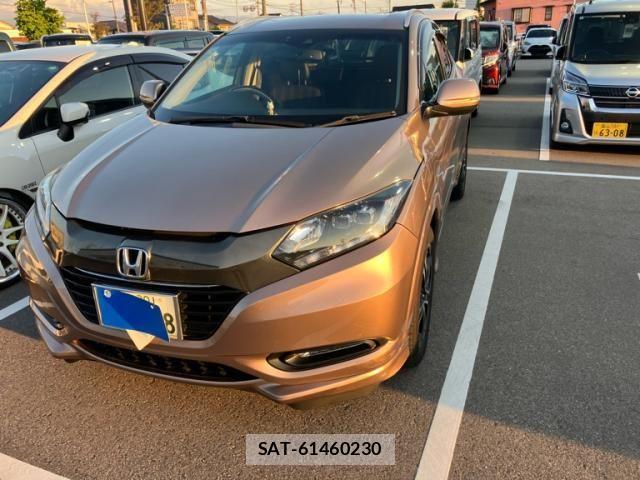 Honda VEZEL 2016-03 7563032-4