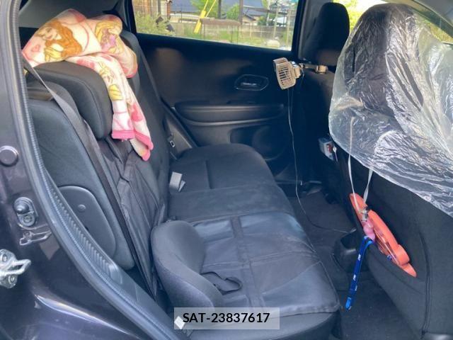 Honda VEZEL 2014-06 7563033-11