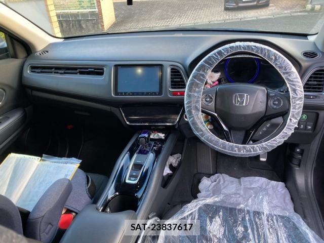 Honda VEZEL 2014-06 7563033-13