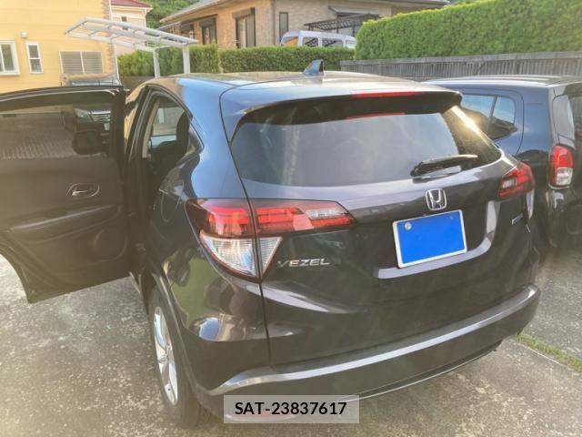 Honda VEZEL 2014-06 7563033-3