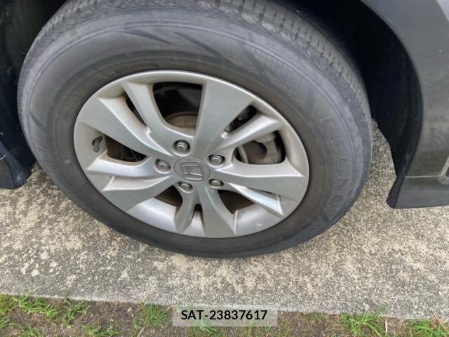 Honda VEZEL 2014-06 7563033-5