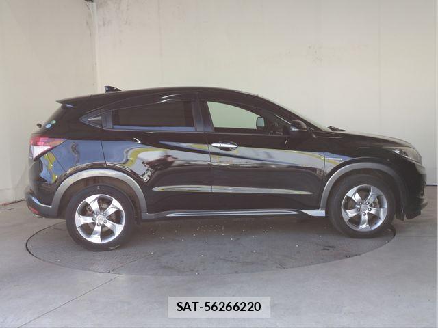 Honda VEZEL 2016-02 7563030-17