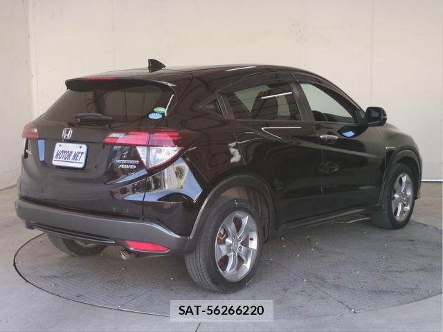 Honda VEZEL 2016-02 7563030-1