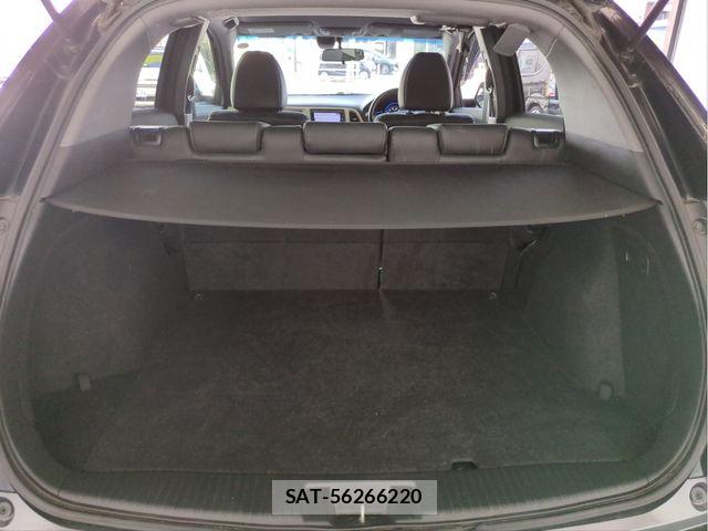 Honda VEZEL 2016-02 7563030-6