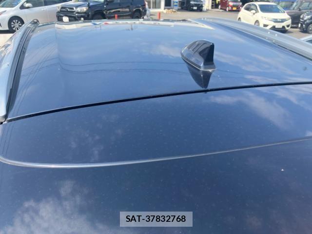 Honda VEZEL 2018-07 7621087-9