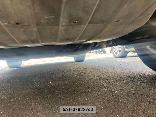 Honda VEZEL 2018-07 7621087-10