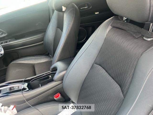 Honda VEZEL 2018-07 7621087-11