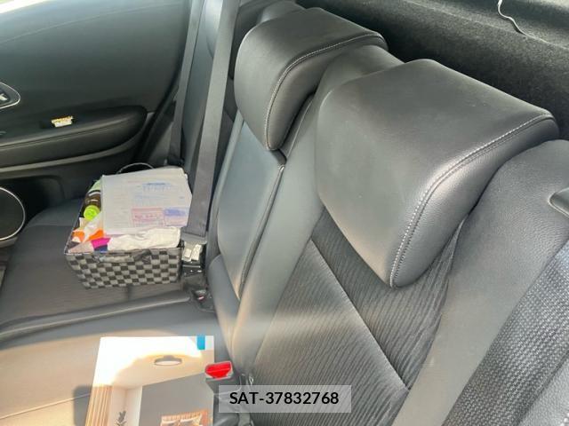 Honda VEZEL 2018-07 7621087-12