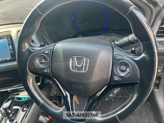 Honda VEZEL 2018-07 7621087-17