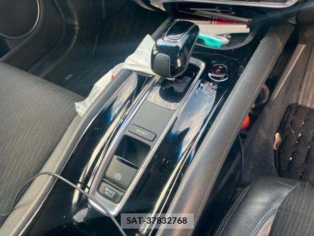 Honda VEZEL 2018-07 7621087-19
