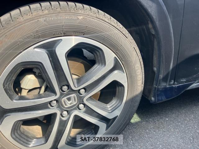 Honda VEZEL 2018-07 7621087-3