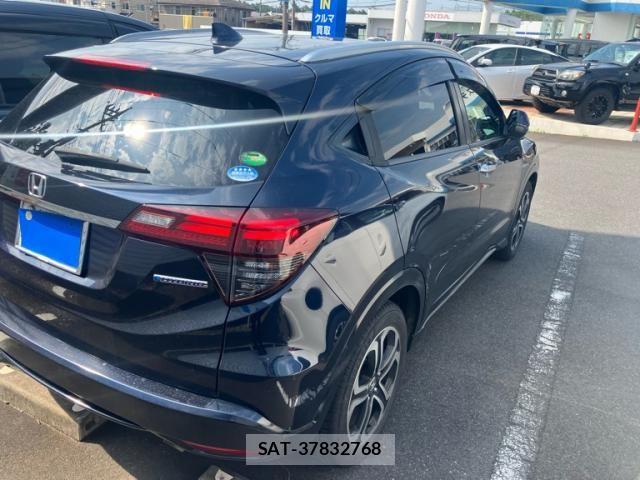 Honda VEZEL 2018-07 7621087-7