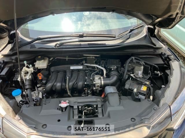 Honda VEZEL 2018-06 7621081-15