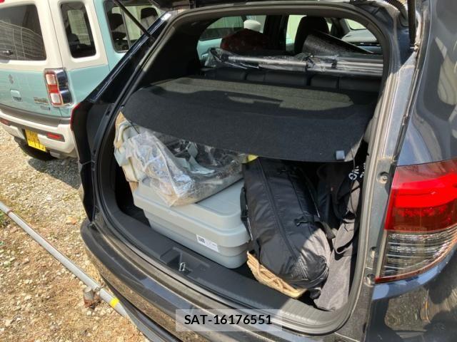 Honda VEZEL 2018-06 7621081-18